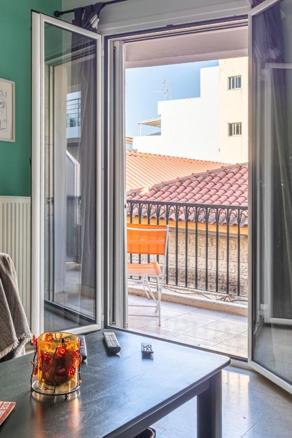 Erika'S Oasis - Stylish Gem Inthe Heart Of History Apartment Kalamata Bagian luar foto